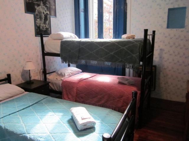 Ayres Portenos Hostel - Buenos Aires — Photos 1